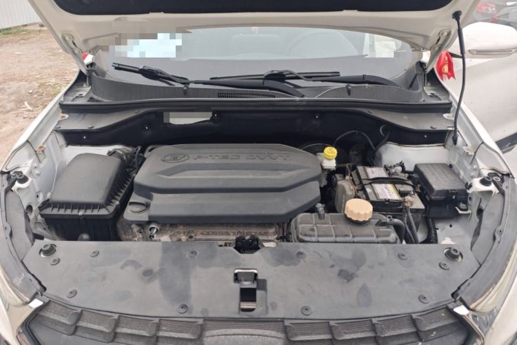 Used Baojun 510 2017 1.5L Manual Fashion Model Engine Bay