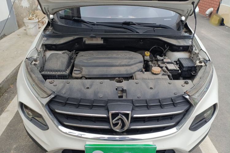 Used Baojun 510 2017 1.5L Manual Fashion Model Engine Bay