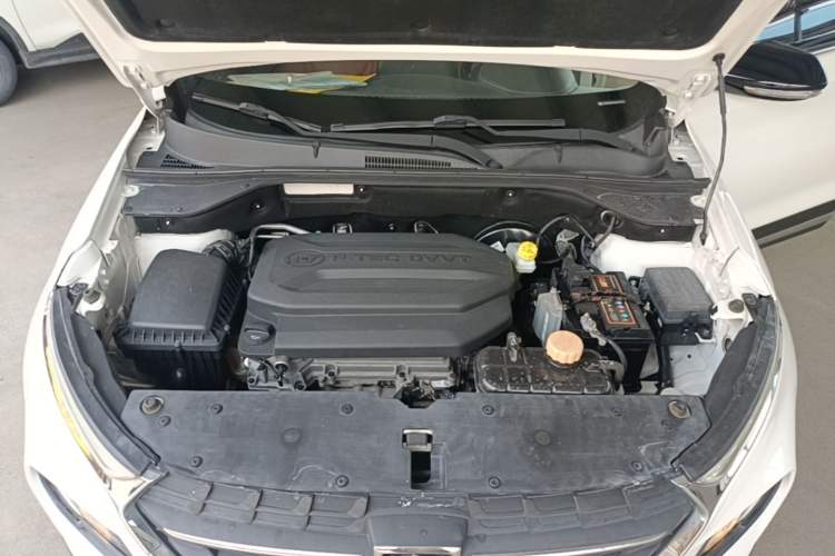 Used Baojun 510 2017 1.5L Manual Luxury Model Engine Bay