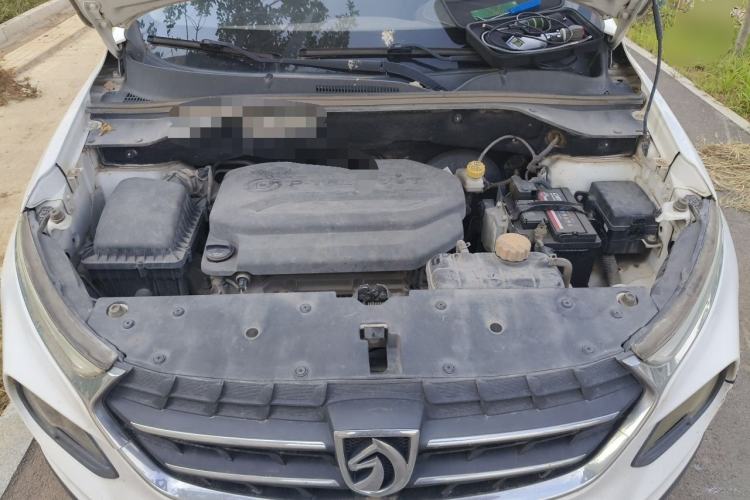 Used Baojun 510 2017 1.5L Manual Fashion Model Engine Bay