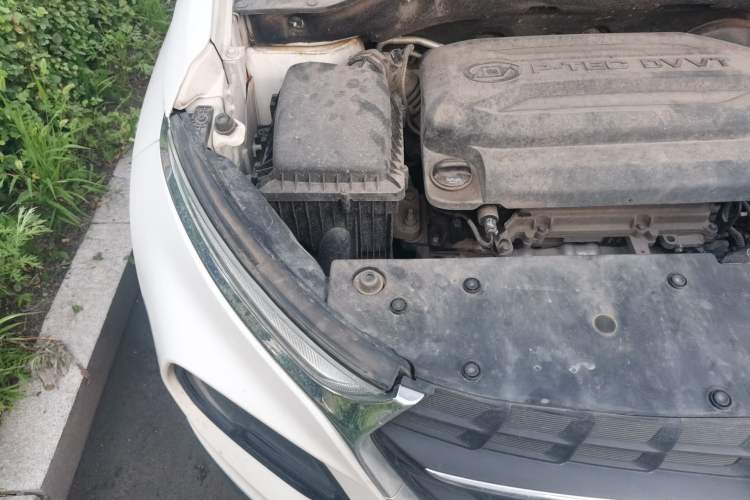 Used Baojun 510 2017 1.5L Manual Luxury Model Engine Bay Right