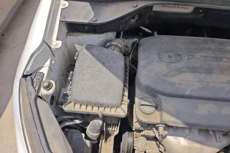 Used Baojun 510 2017 1.5L Automatic Fashion Model Engine Bay Right
