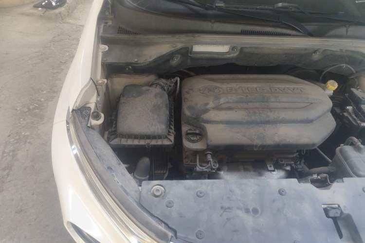 Used Baojun 510 2017 1.5L Automatic Fashion Model Engine Bay Right