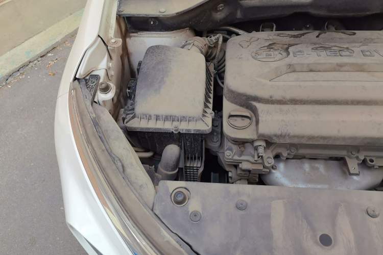 Used Baojun 510 2017 1.5L Manual Fashion Model Engine Bay Right