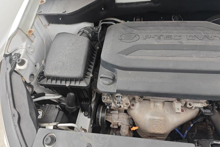 Used Baojun 510 2017 1.5L Manual Fashion Model Engine Bay Right