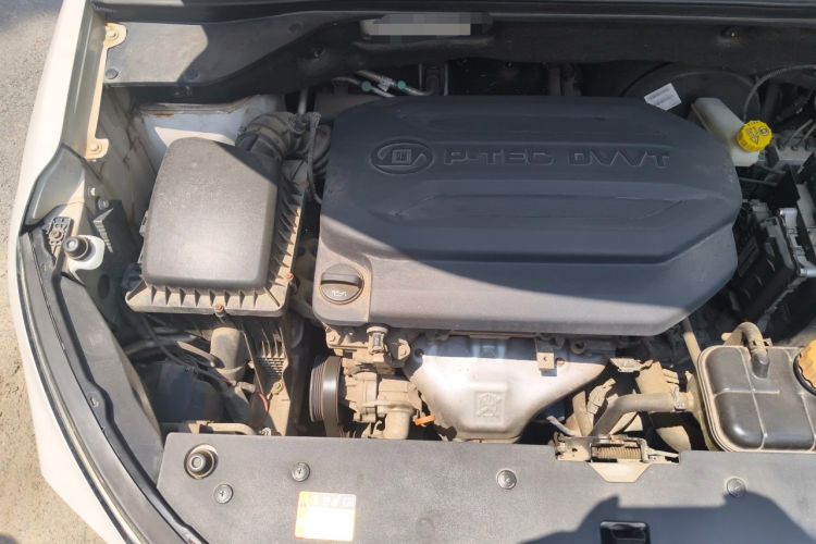 Used Baojun 510 2017 1.5L Automatic Fashion Model Engine Bay Right