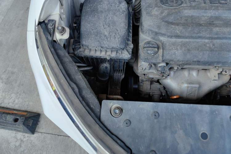 Used Baojun 510 2017 1.5L Manual Fashion Model Engine Bay Right
