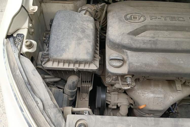 Used Baojun 510 2017 1.5L manual Comfort trim Engine Bay Right