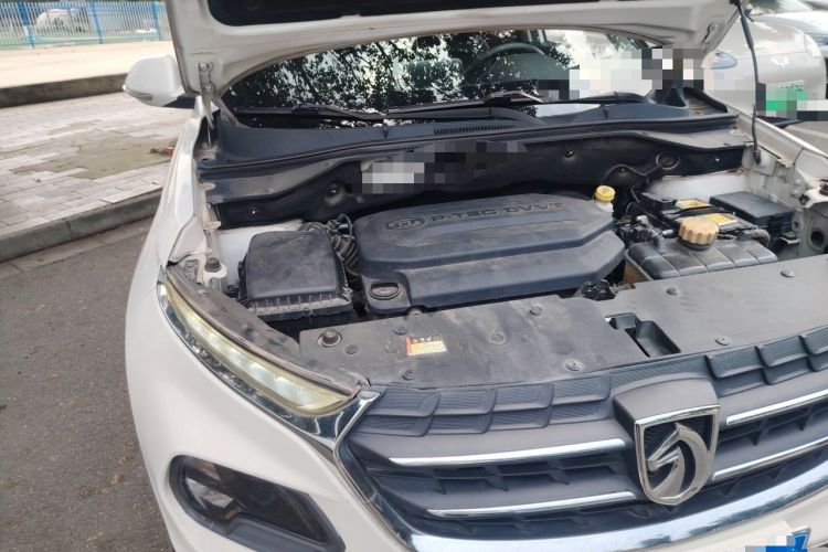 Used Baojun 510 2017 1.5L Automatic Fashion Model Engine Bay Right
