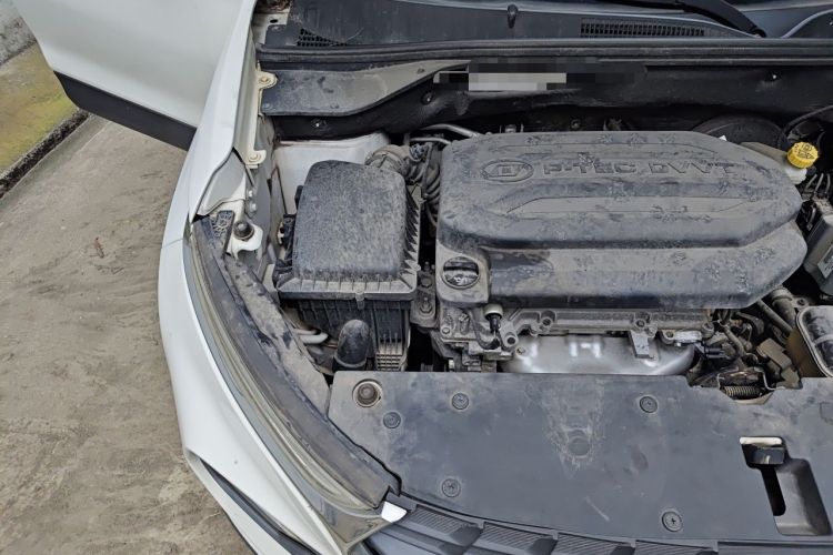 Used Baojun 510 2017 1.5L manual Comfort trim Engine Bay Right