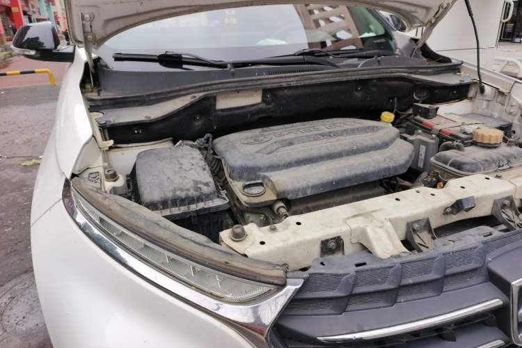 Used Baojun 510 2017 1.5L Manual Luxury Model Engine Bay Right