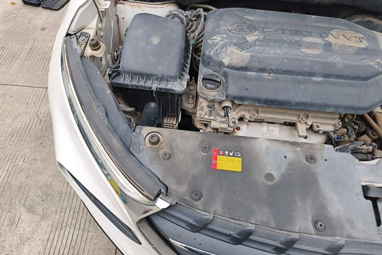 Used Baojun 510 2017 1.5L Manual Luxury Model Engine Bay Right