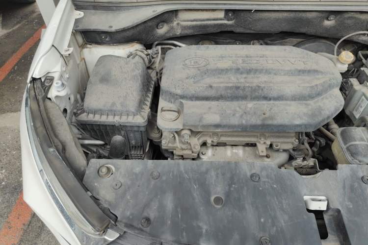 Used Baojun 510 2017 1.5L manual Comfort trim Engine Bay Right
