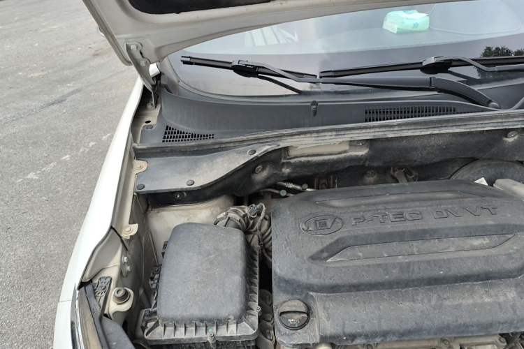 Used Baojun 510 2017 1.5L Automatic Luxury Model Engine Bay Right