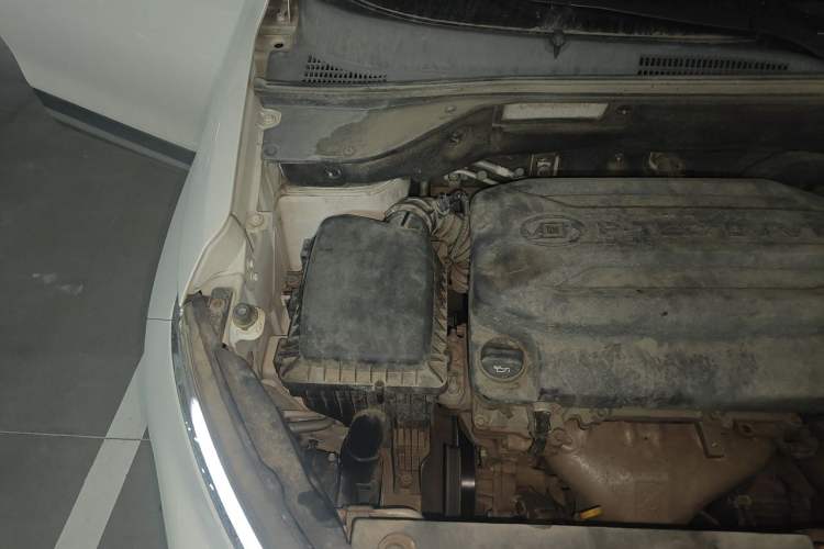 Used Baojun 510 2017 1.5L Manual Fashion Model Engine Bay Right