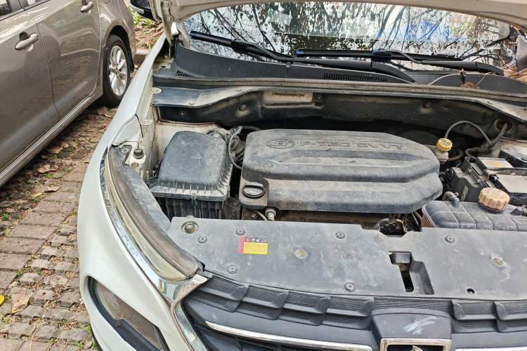 Used Baojun 510 2017 1.5L Manual Luxury Model Engine Bay Right