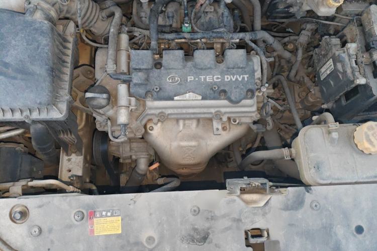 Used Baojun 510 2017 1.5L Automatic Fashion Model Engine Bay