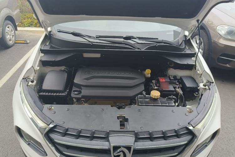 Used Baojun 510 2017 1.5L Automatic Luxury Model Engine Bay