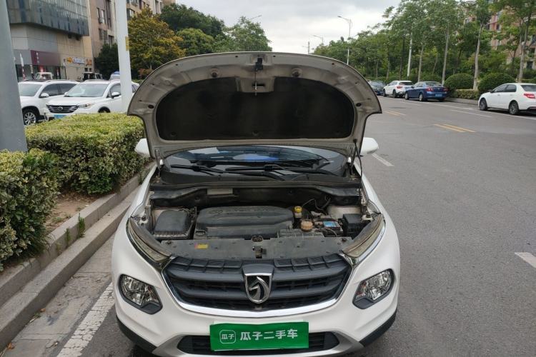 Used Baojun 510 2017 1.5L manual Comfort trim Engine Bay