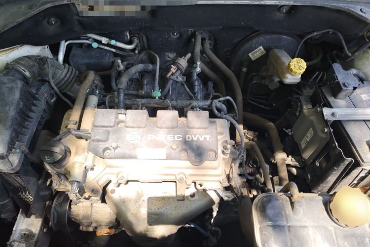 Used Baojun 510 2017 1.5L Manual Fashion Model Engine Bay