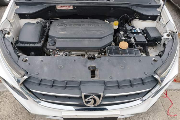 Used Baojun 510 2017 1.5L Automatic Luxury Model Engine Bay