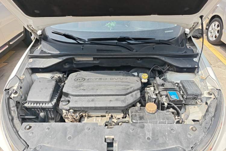 Used Baojun 510 2017 1.5L Automatic Luxury Model Engine Bay