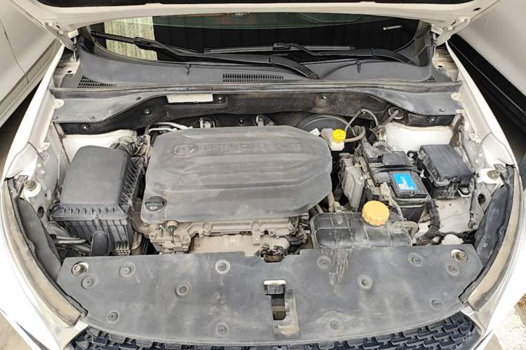 Used Baojun 510 2017 1.5L Manual Luxury Model Engine Bay