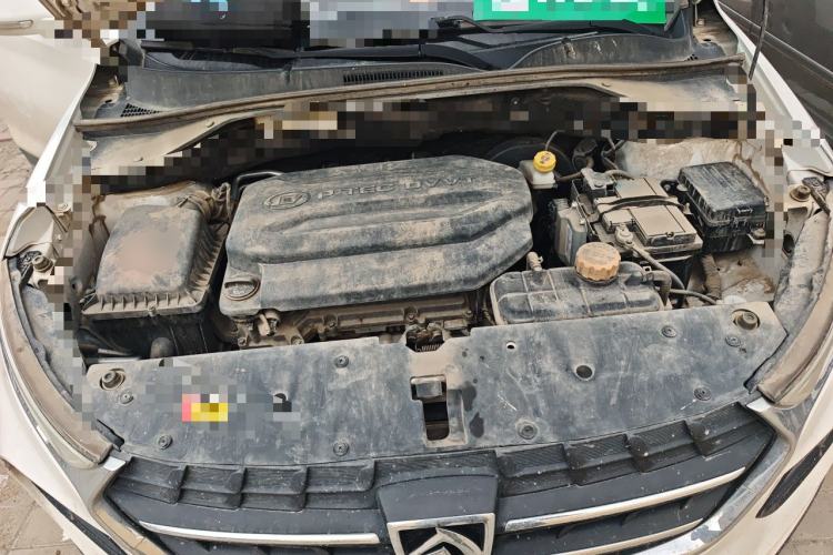 Used Baojun 510 2017 1.5L manual Comfort trim Engine Bay