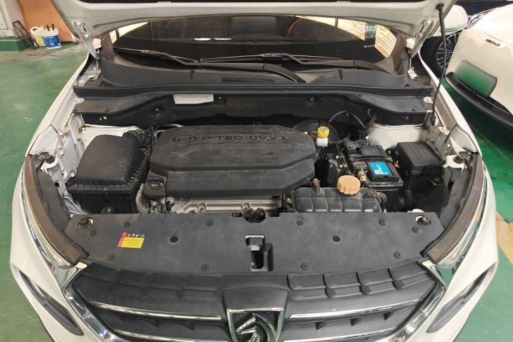 Used Baojun 510 2017 1.5L Manual Fashion Model Engine Bay