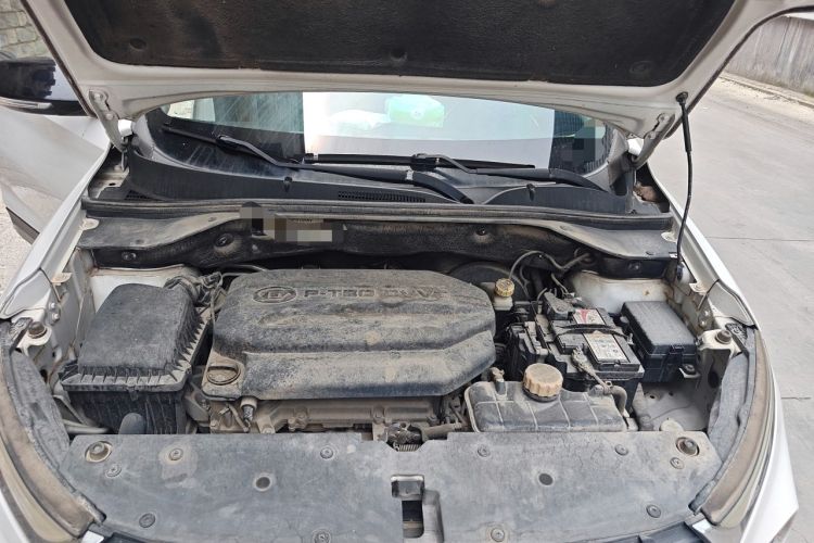 Used Baojun 510 2017 1.5L Automatic Luxury Model Engine Bay