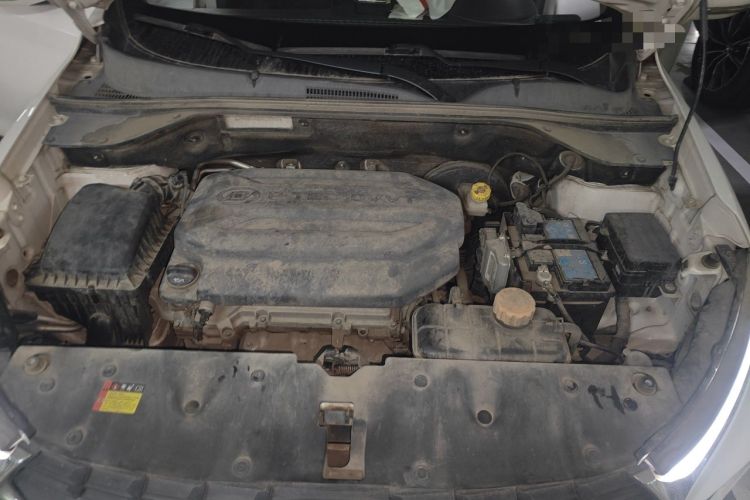 Used Baojun 510 2017 1.5L Manual Fashion Model Engine Bay