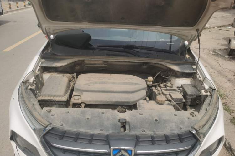 Used Baojun 510 2017 1.5L Manual Luxury Model Engine Bay