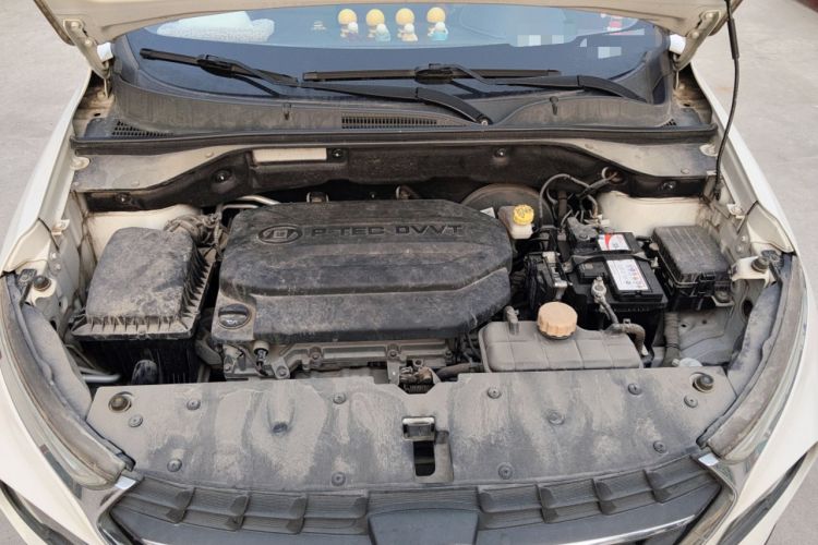 Used Baojun 510 2017 1.5L Automatic Luxury Model Engine Bay