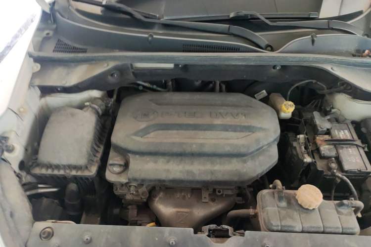 Used Baojun 510 2017 1.5L Automatic Luxury Model Engine Bay