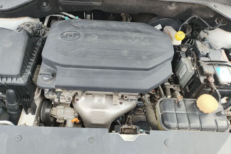 Used Baojun 510 2017 1.5L Manual Fashion Model Engine Bay