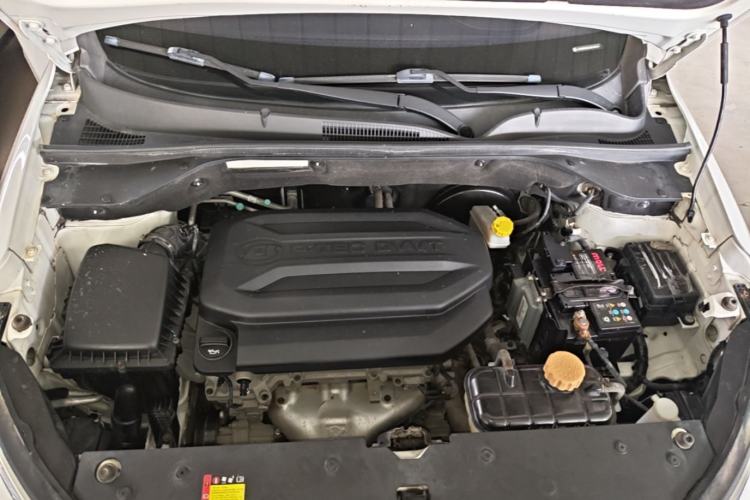 Used Baojun 510 2017 1.5L Manual Fashion Model Engine Bay