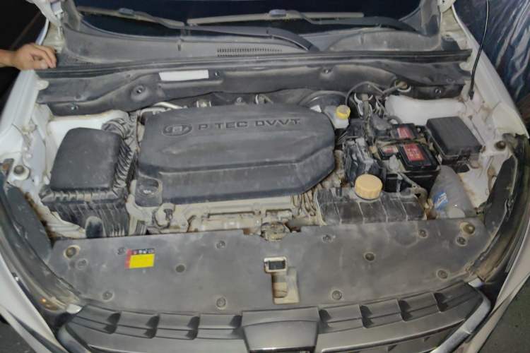 Used Baojun 510 2017 1.5L Automatic Fashion Model Engine Bay