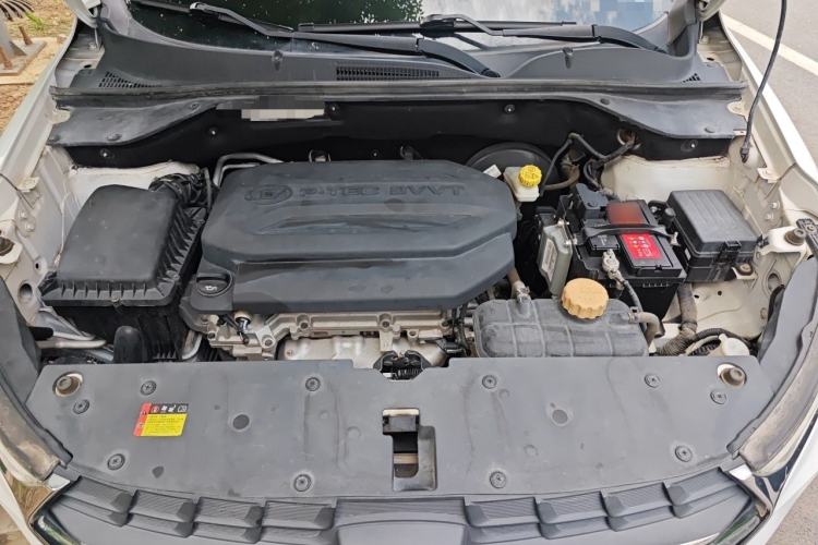 Used Baojun 510 2017 1.5L Manual Luxury Model Engine Bay