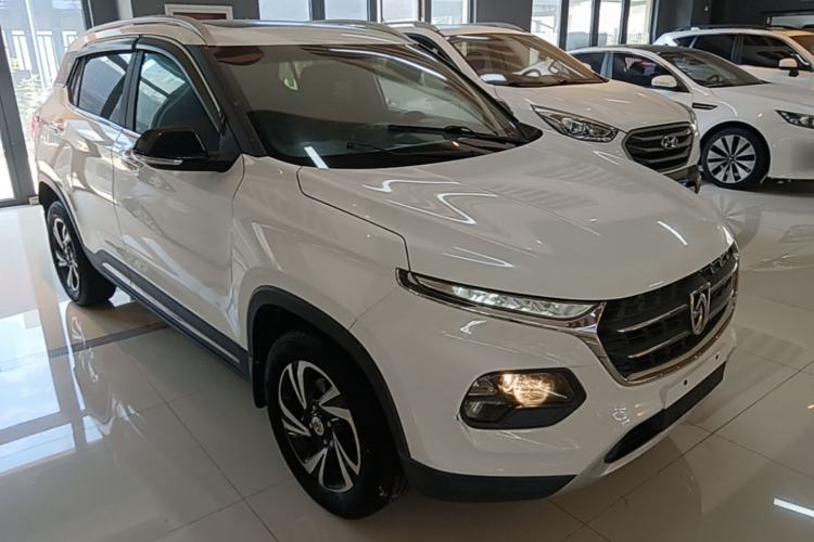 Used Baojun 510 2017 1.5L Manual Luxury Model Exterior 1