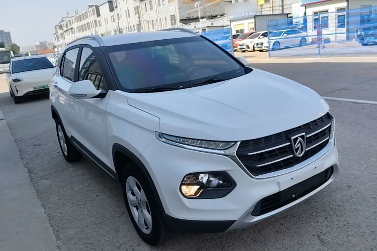 Used Baojun 510 2017 1.5L Manual Fashion Model Exterior 1