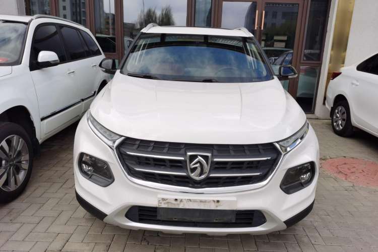 Used Baojun 510 2017 1.5L Manual Luxury Model Exterior 1