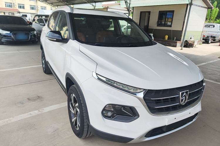Used Baojun 510 2017 1.5L Manual Luxury Model Exterior 1