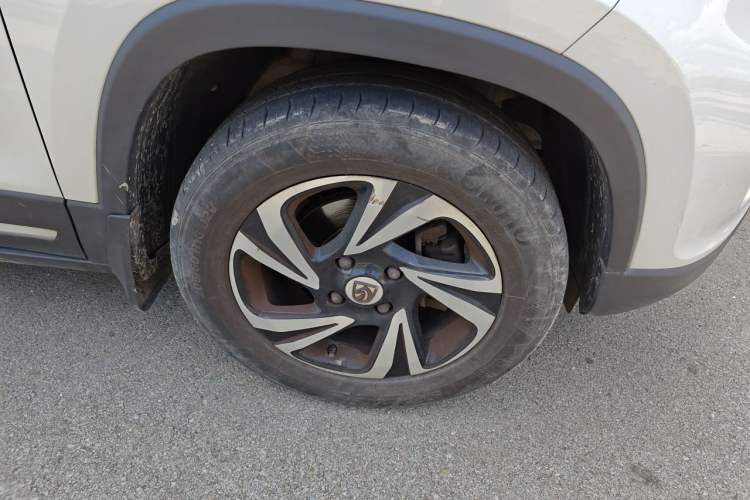 Used Baojun 510 2017 1.5L Manual Luxury Model Exterior 1