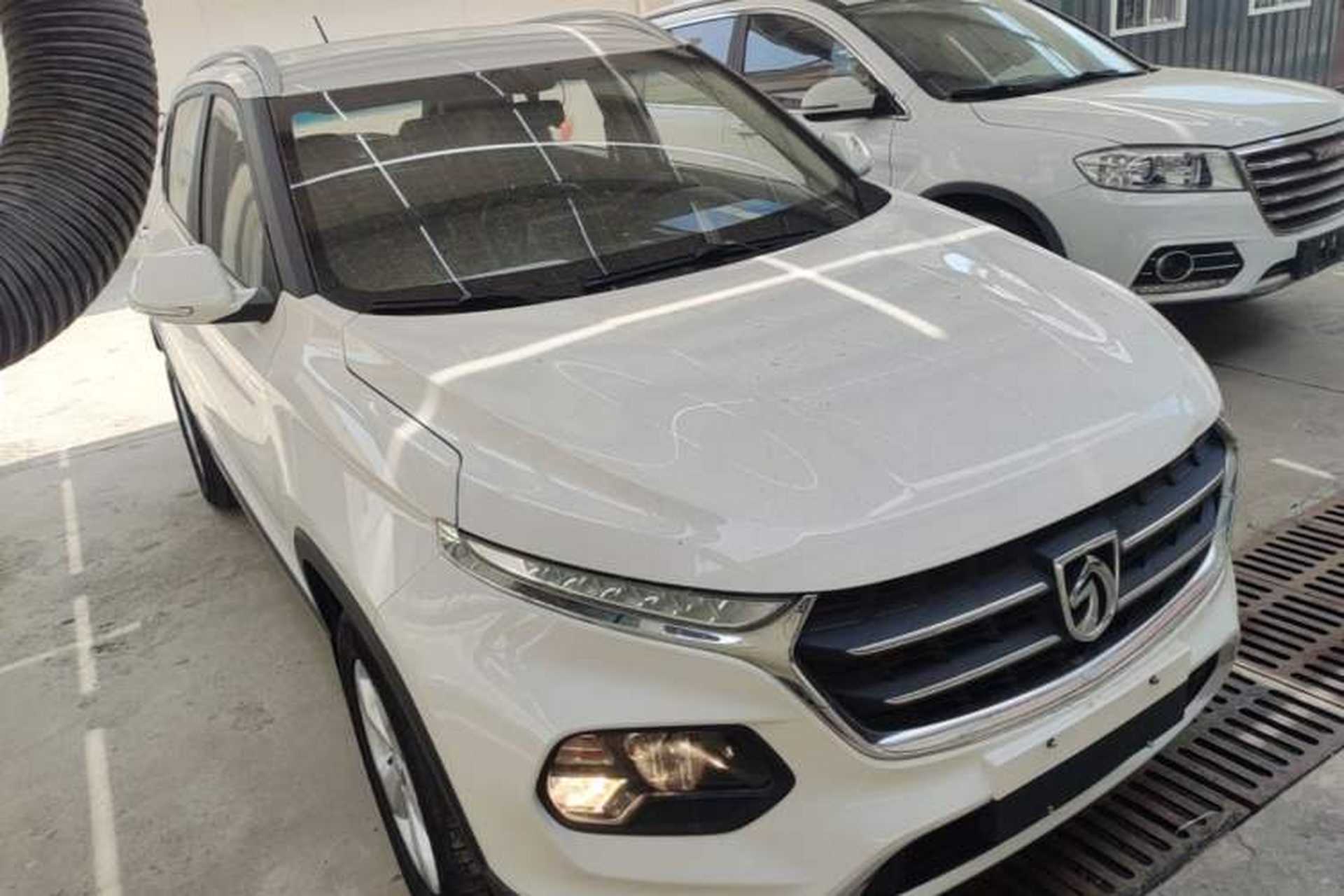 Used Baojun 510 2017 1.5L Manual Fashion Model Exterior 1