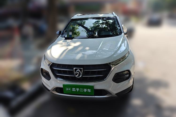 Used Baojun 510 2017 1.5L Manual Luxury Model Exterior 1
