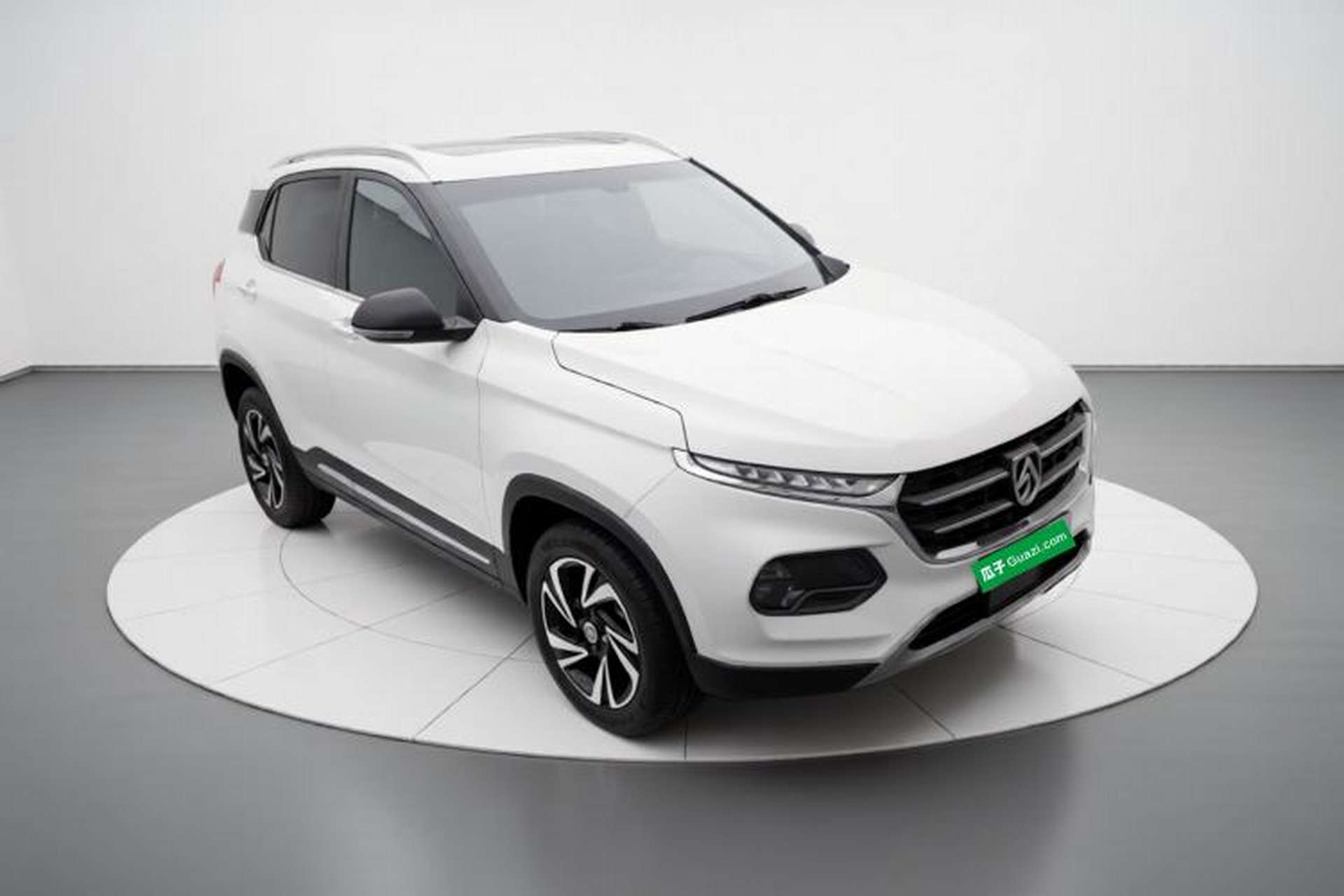 Used Baojun 510 2017 1.5L Manual Luxury Model Exterior 1