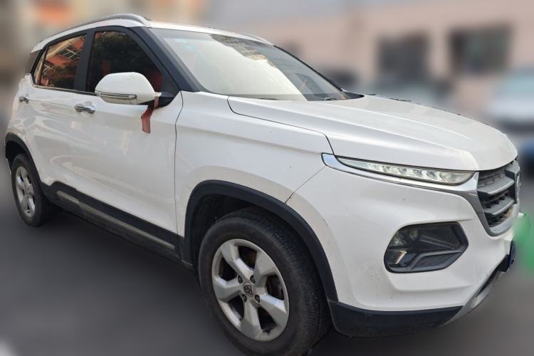 Used Baojun 510 2017 1.5L Manual Fashion Model Exterior 1