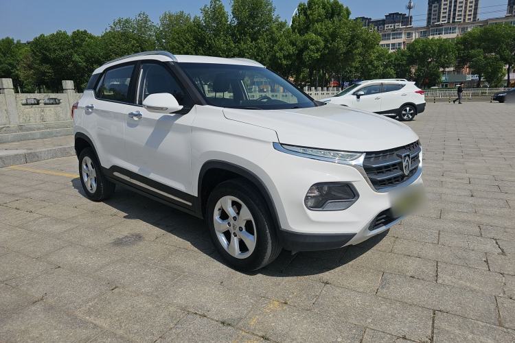 Used Baojun 510 2017 1.5L Manual Fashion Model Exterior 1