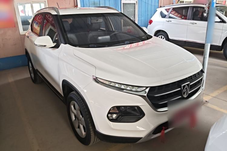 Used Baojun 510 2017 1.5L Manual Fashion Model Exterior 1