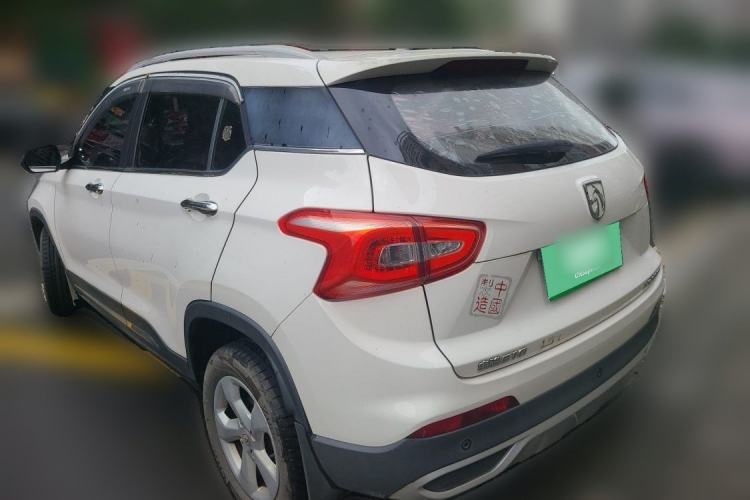 Used Baojun 510 2017 1.5L Manual Fashion Model Exterior 10